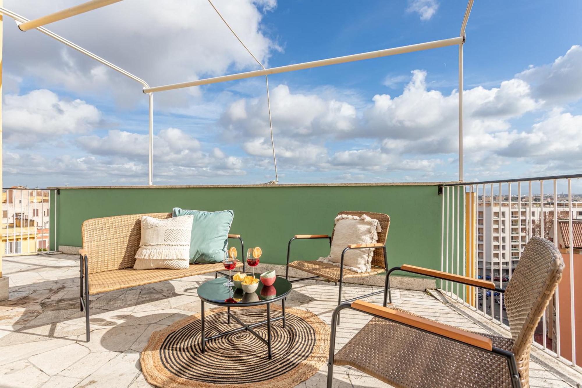 Apartment Viola Penthouse With Panoramic View Rom